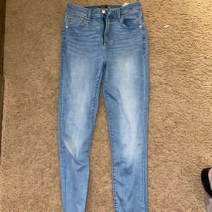 Abercrombie high rise skinny jeans